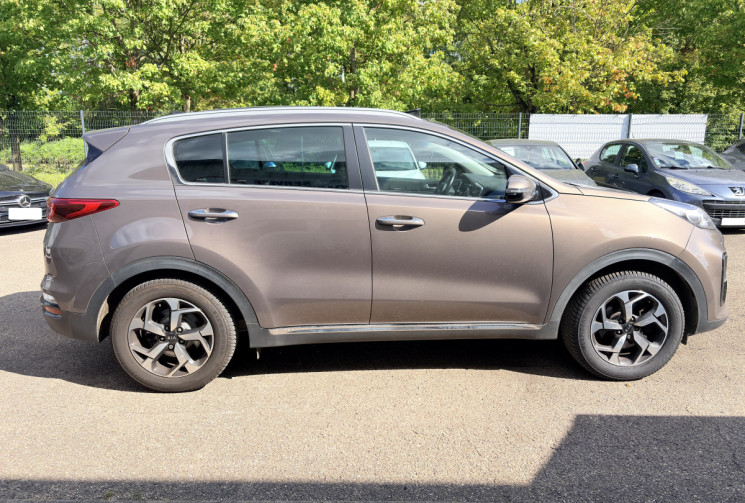 Kia Sportage 1.6 CRDI 115 ch Design-Apple Carplay-Caméra de recul-Suivis KIA-Attelage-Toit ouvrant
