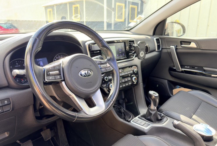 Kia Sportage 1.6 CRDI 115 ch Design-Apple Carplay-Caméra de recul-Suivis KIA-Attelage-Toit ouvrant