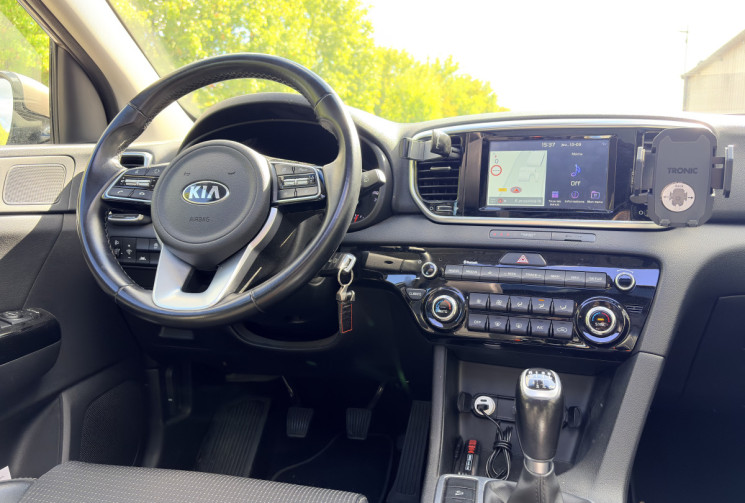 Kia Sportage 1.6 CRDI 115 ch Design-Apple Carplay-Caméra de recul-Suivis KIA-Attelage-Toit ouvrant