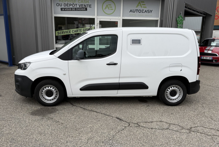 Peugeot Partner 1.5 HDI 100 finition ASPHALT 3 Places - TVA RECUPERABLE
