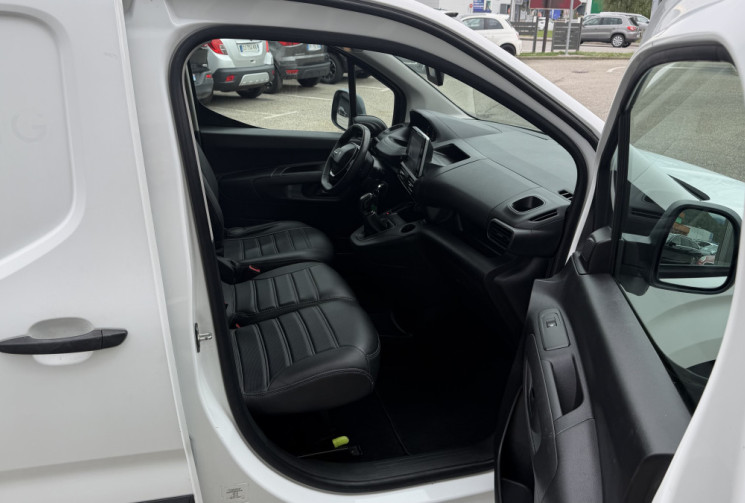 Peugeot Partner 1.5 HDI 100 finition ASPHALT 3 Places - TVA RECUPERABLE