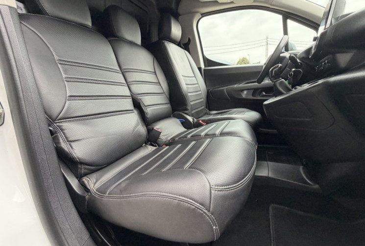 Peugeot Partner 1.5 HDI 100 finition ASPHALT 3 Places - TVA RECUPERABLE