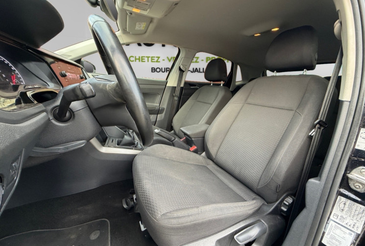 Volkswagen Polo 1.0 / 75 ch / Confortline / DISTRIBUTION FAITE JUIN 2025