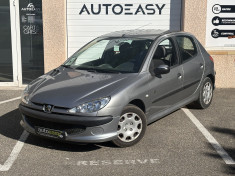 Peugeot 206 1.4 HDI 75 cv / Suivi Complet / Courroie de distribition 