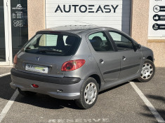 Peugeot 206 1.4 HDI 75 cv / Suivi Complet / Courroie de distribition 