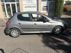 Peugeot 206 1.4 HDI 75 cv / Suivi Complet / Courroie de distribition 