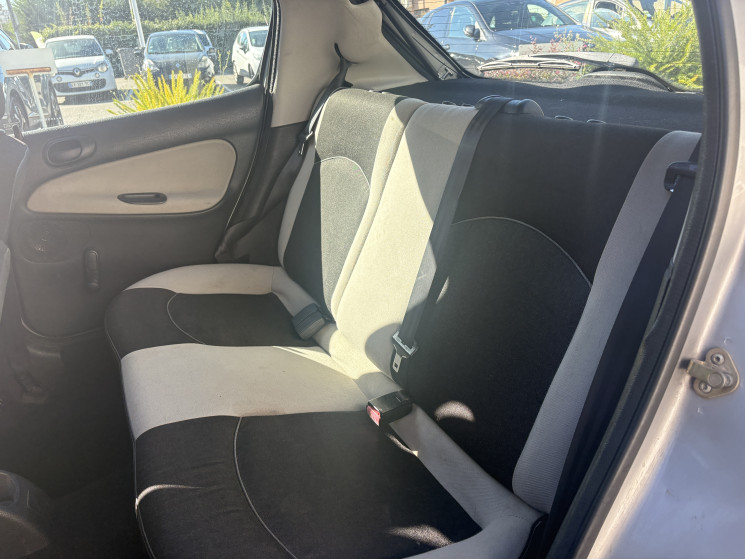 Peugeot 206 1.4 HDI 75 cv / Suivi Complet / Courroie de distribition 