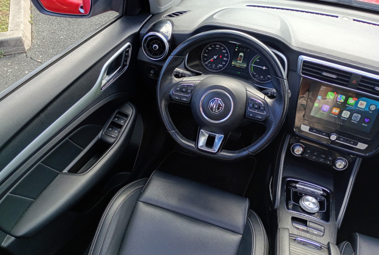 MG ZS  EV 44.5 kWh LUXURY - TOIT OUVRANT / SIEGES ELECTRIQUES CHAUFFANTS