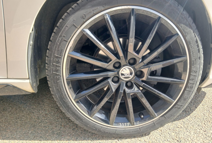 Skoda Fabia  III 1.0 TSI 12V 95 MONTE CARLO