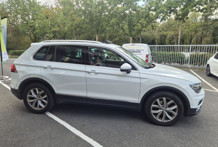 Volkswagen Tiguan 2.0 TDI 150 Carat 4Motion DSG7 Toit ouvrant / Cuir