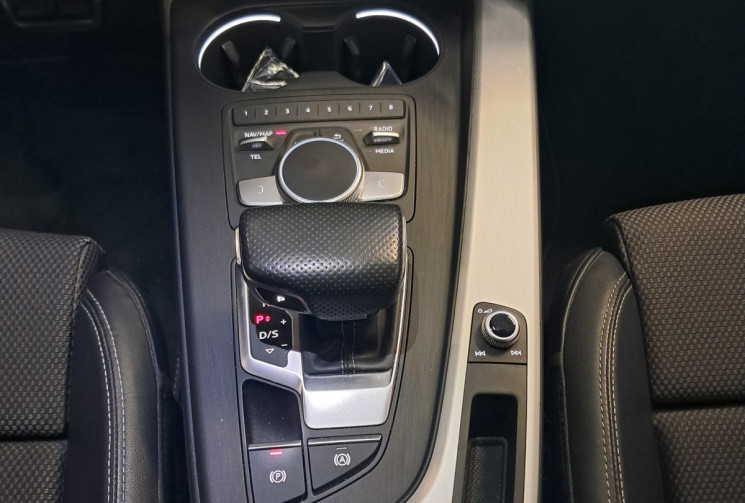 Audi A4  (8W2) 2.0 TDI 150 S line S tronic 7  - 2eme main - suivi entretien  - attelage - 