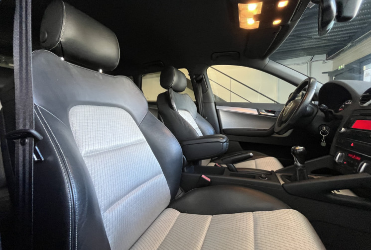 Audi A3 Sportback ambition 1.4 TFSI 125 ch / sièges chauffants / clim auto