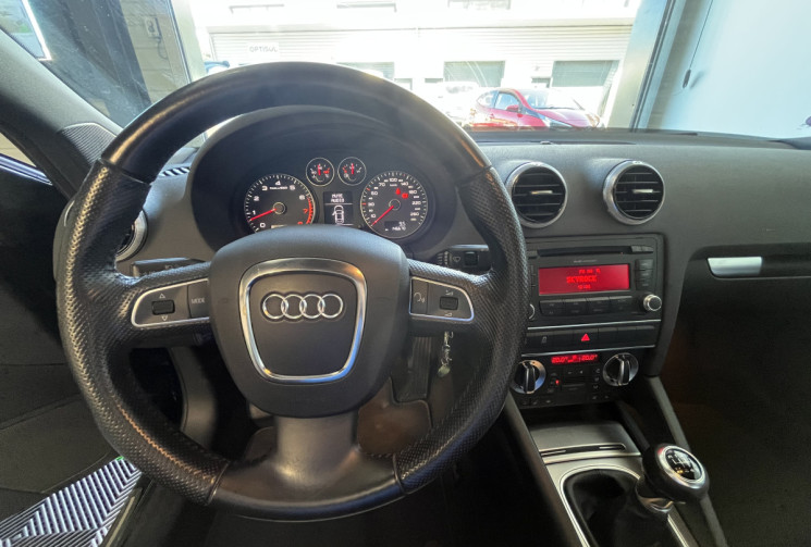 Audi A3 Sportback ambition 1.4 TFSI 125 ch / sièges chauffants / clim auto