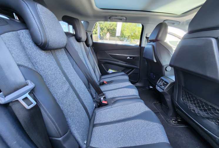 Peugeot 5008  II  1.5 130 / FINITION ALLURE / TRES BON ÉTAT / ENTRETIEN SUIVI / GARANTIE 12 MOIS