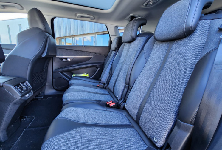 Peugeot 5008  II  1.5 130 / FINITION ALLURE / TRES BON ÉTAT / ENTRETIEN SUIVI / GARANTIE 12 MOIS