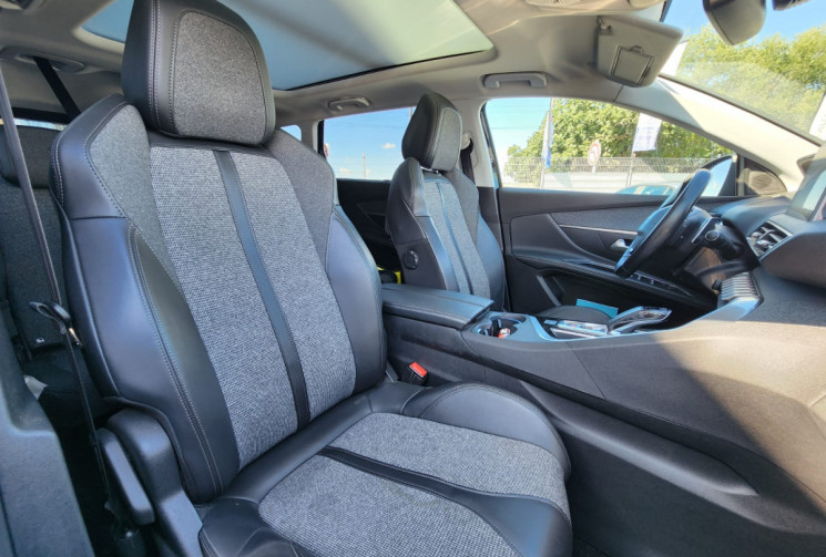 Peugeot 5008  II  1.5 130 / FINITION ALLURE / TRES BON ÉTAT / ENTRETIEN SUIVI / GARANTIE 12 MOIS