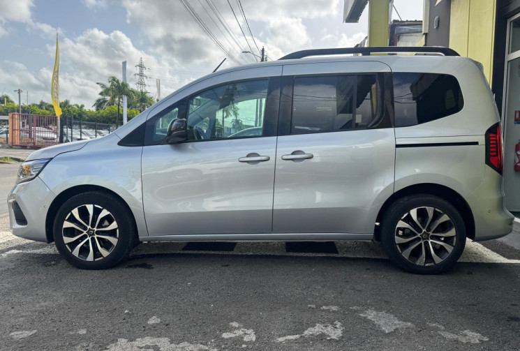 Renault Kangoo 1.5 Blue dCi S&S 95 cv// Peu Kilométré// Vitres arrières electriques