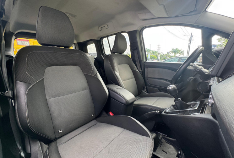 Renault Kangoo 1.5 Blue dCi S&S 95 cv// Peu Kilométré// Vitres arrières electriques