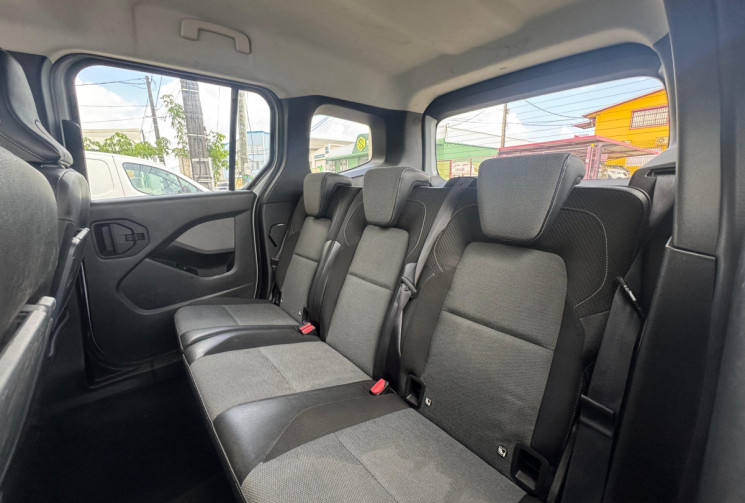 Renault Kangoo 1.5 Blue dCi S&S 95 cv// Peu Kilométré// Vitres arrières electriques