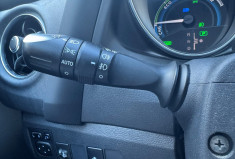 Toyota AURIS Phase 2 1.8 VVT-i HSD CVT 136CV DESIGN