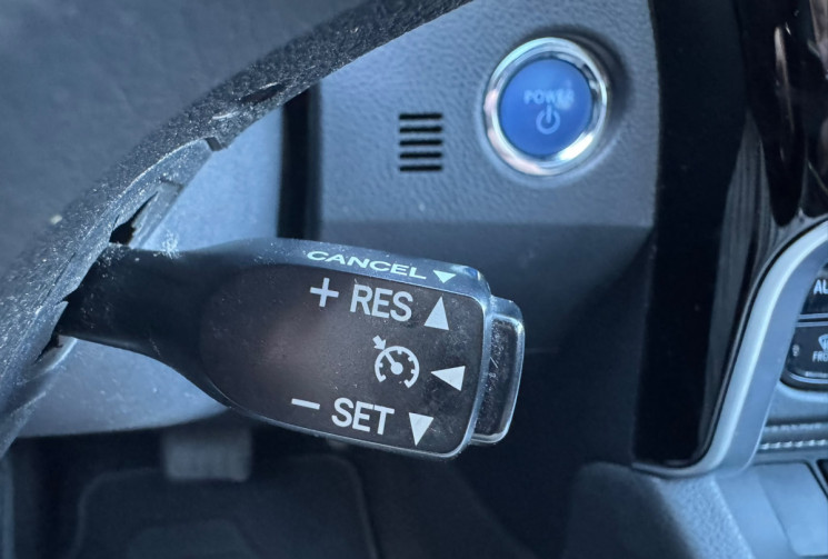 Toyota AURIS Phase 2 1.8 VVT-i HSD CVT 136CV DESIGN