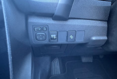 Toyota AURIS Phase 2 1.8 VVT-i HSD CVT 136CV DESIGN