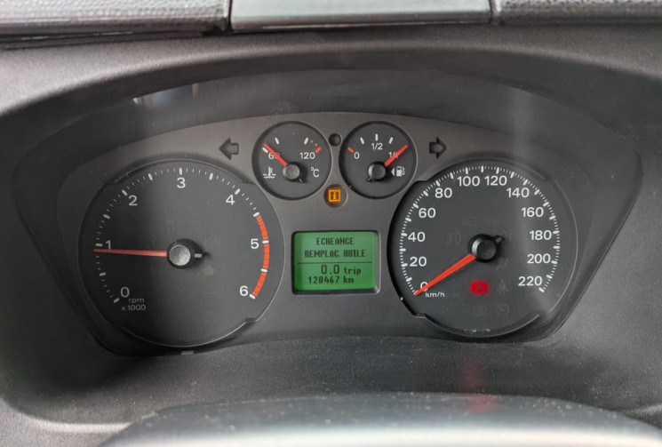 Ford Transit  GENESIS 34 2.2 TDCI CHALLENGER 140 - MOTEUR A CHAINE - GARANTIE 12 MOIS - 