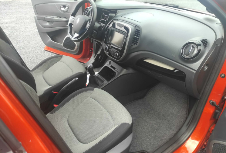Renault Captur 0.9 TCE 90 CH INTENS ENERGY 1ERE MAIN