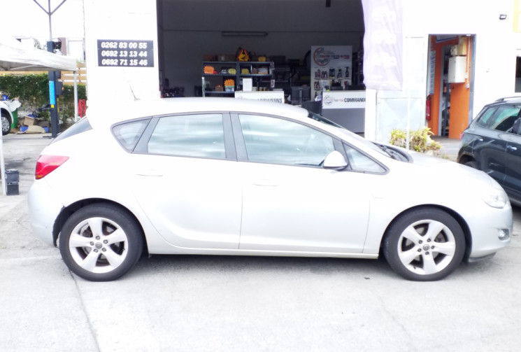 Opel Astra 1.7 CDTI 110 FAP COSMO