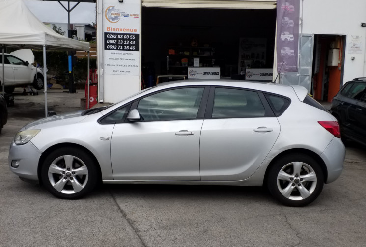 Opel Astra 1.7 CDTI 110 FAP COSMO