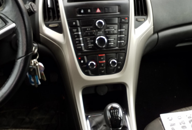 Opel Astra 1.7 CDTI 110 FAP COSMO