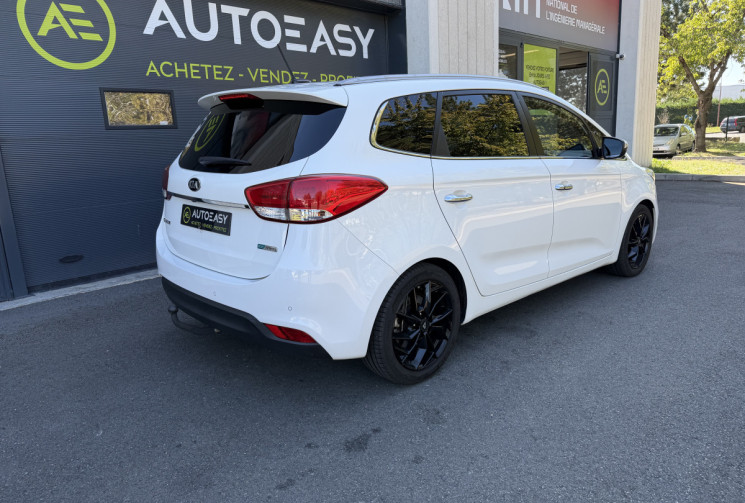 Kia CARENS  1.7 CRDI 136 Finition Premium / Entretien KIA / Attelage