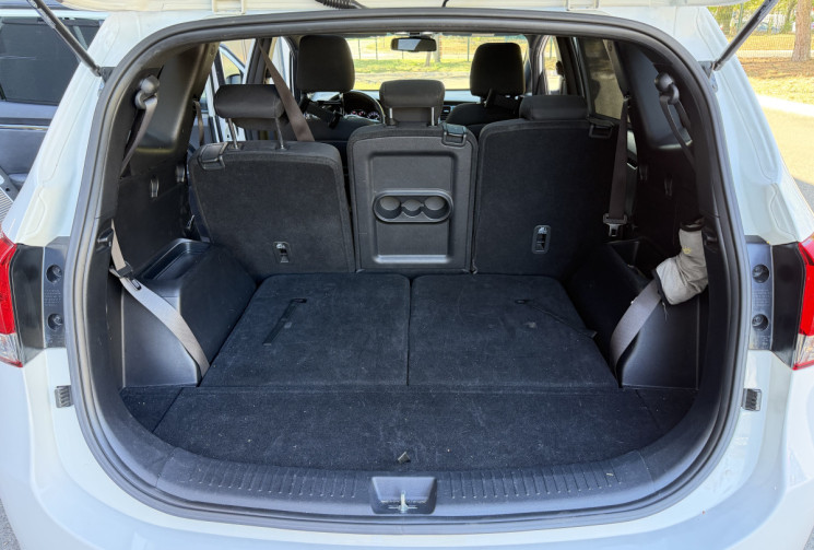 Kia CARENS  1.7 CRDI 136 Finition Premium / Entretien KIA / Attelage