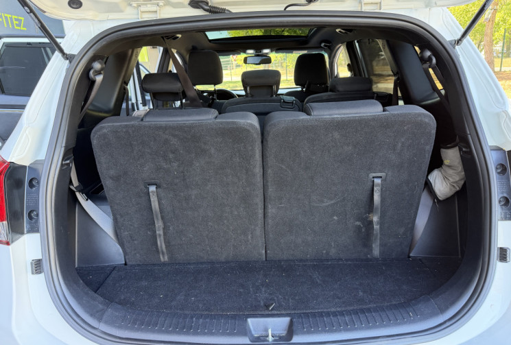 Kia CARENS  1.7 CRDI 136 Finition Premium / Entretien KIA / Attelage