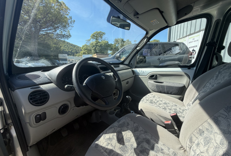 Renault Kangoo 1.6i 95 CH 5 PLACES