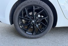 Kia CARENS  1.7 CRDI 136 Finition Premium / Entretien KIA / Attelage