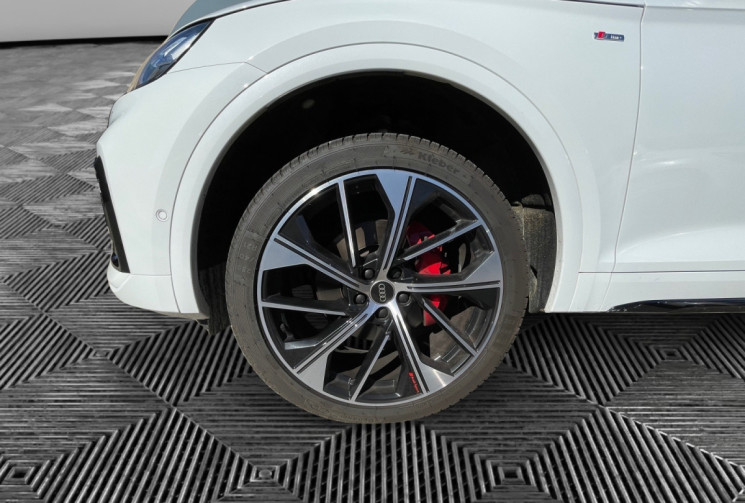 Audi Q5 40 TDI MILD HYBRID / 204 CH / S LINE S TRONIC