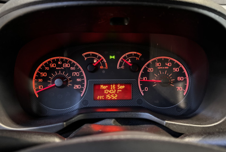Peugeot BIPPER L1 1.4 HDi 70 ch Standard / Suivi d’entretien disponible