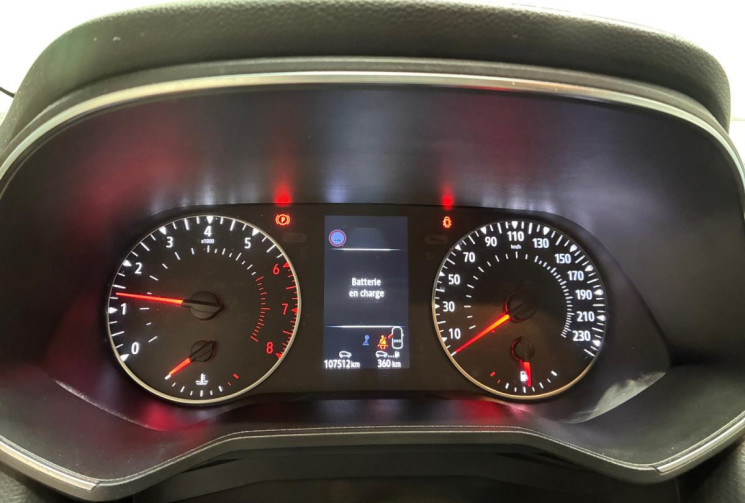Renault CLIO V 0.9 TCe 90 BUSINESS BVM6 Moteur à Chaine distribution