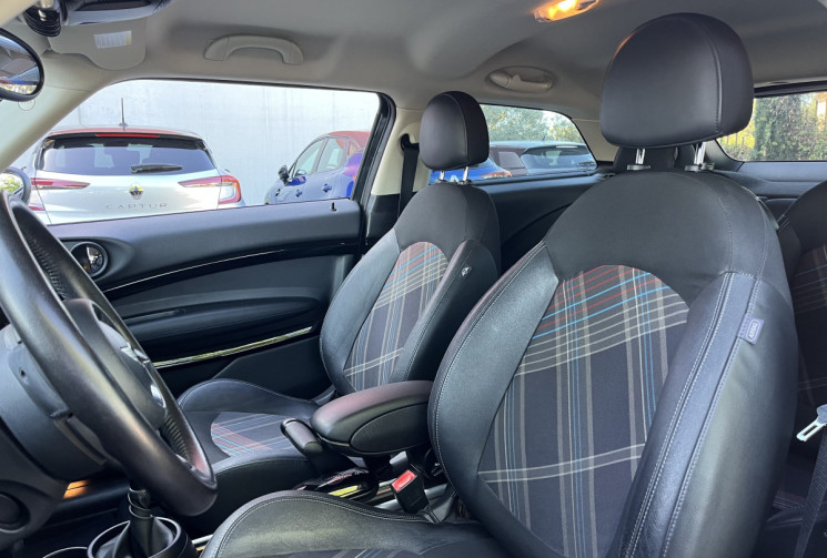 Mini Mini Paceman Cooper D 112ch / Très bon état