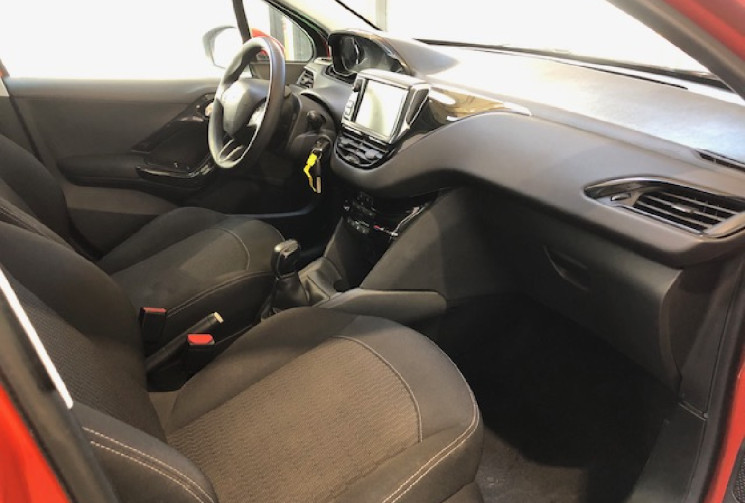 Peugeot 208 ACTIVE BLEUHDI 100CH 
