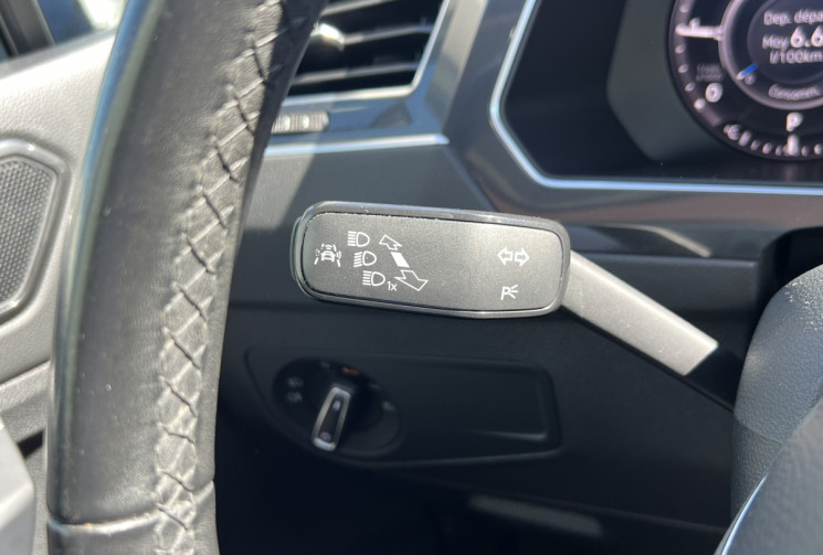 Volkswagen Tiguan 2.0 TDI 150 cv DSG7 Carat Exclusive * Entretien Complet * Virtual Cockpit * TO 
