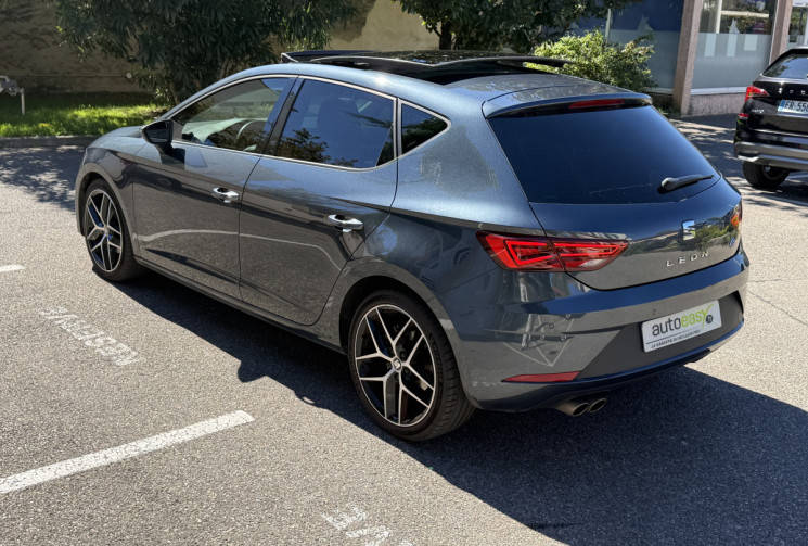 SEAT Leon 1.5 TSI 150 ch ACT FR DSG7 / Toit ouvrant / Suivi intégral