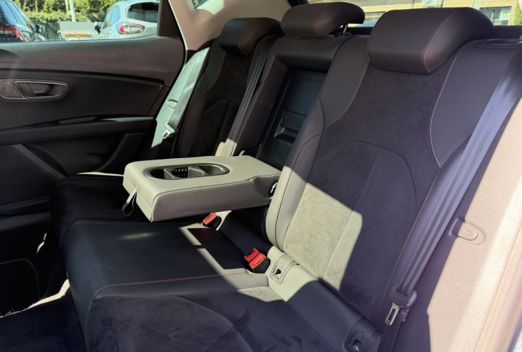 SEAT Leon 1.5 TSI 150 ch ACT FR DSG7 / Toit ouvrant / Suivi intégral