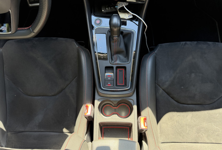SEAT Leon 1.5 TSI 150 ch ACT FR DSG7 / Toit ouvrant / Suivi intégral