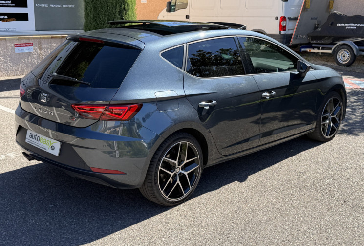 SEAT Leon 1.5 TSI 150 ch ACT FR DSG7 / Toit ouvrant / Suivi intégral