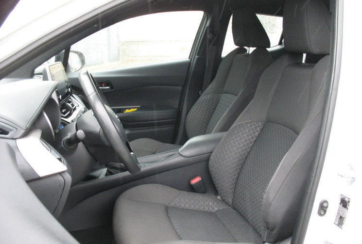 Toyota C-HR 1.8 HYBRID DYMAMIC