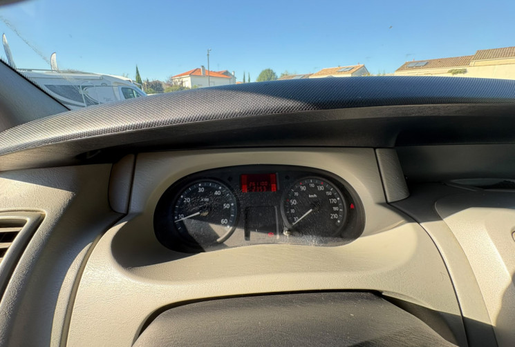 Renault Trafic  II Combi Phase 2 L1H1 2.0 115 / FINITION AUTHENTIQUE /ENTRETIEN SUIVI