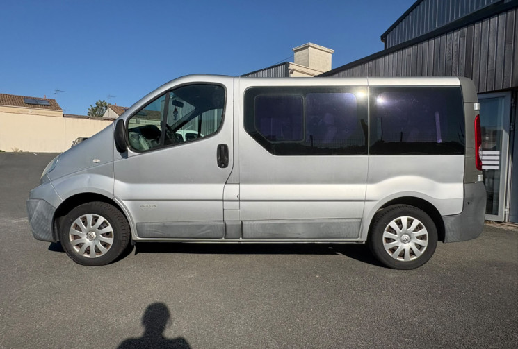 Renault Trafic  II Combi Phase 2 L1H1 2.0 115 / FINITION AUTHENTIQUE /ENTRETIEN SUIVI