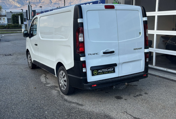 Renault Trafic 1.6 DCI 125 GRAND CONFORT - Attelage 